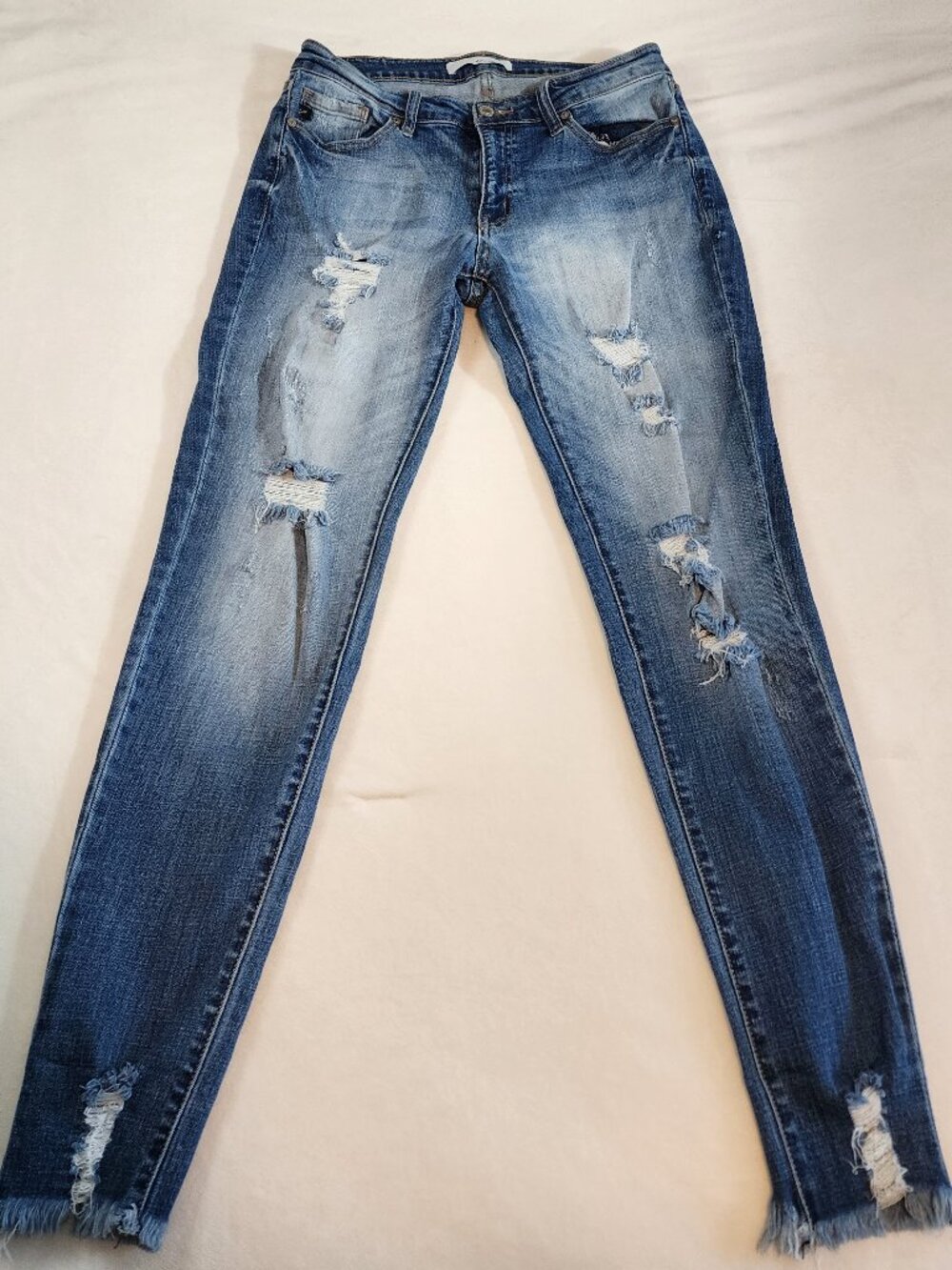 KanCan KC7103M Mid Rise Distressed Skinny Jeans Size 11/29 Medium Wash
